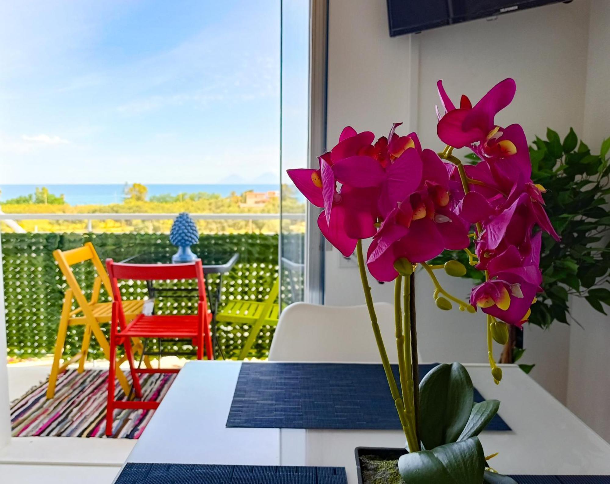 Casa Ekaterina Free Wifii - Spiaggia 200 Metri Brolo Esterno foto